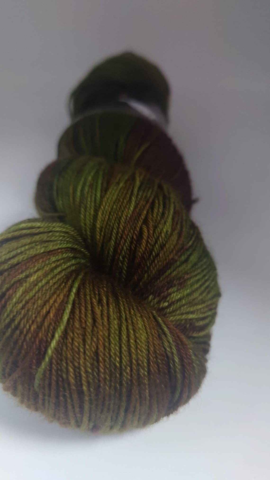 Whispering Hollow - 100g Superwash Platinum Sock Yarn